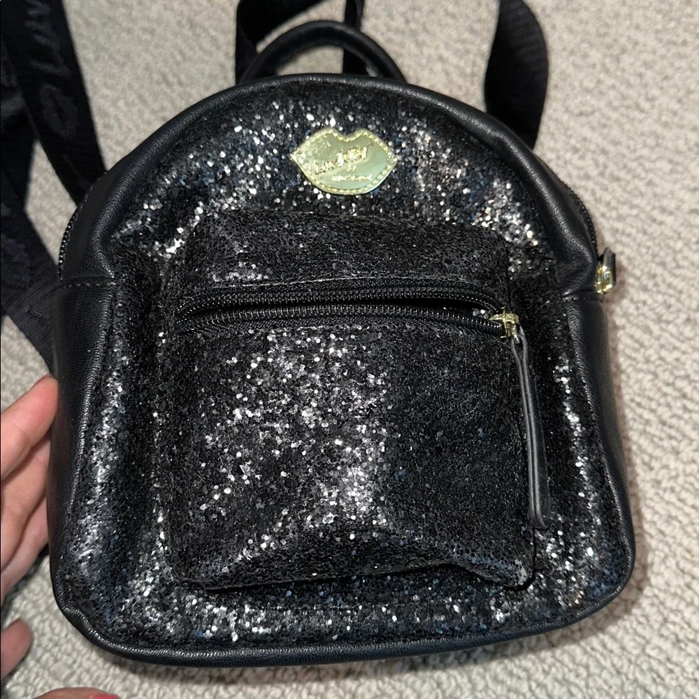 Betsey Johnson Black Sequin mini bag/purse- like new - Picture 1 of 8
